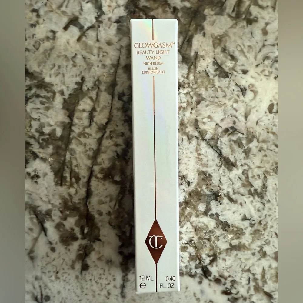 New! Charlotte Tilbury BEAUTY LIGHT WAND in PINKGASM